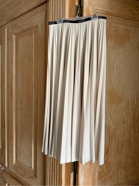 Lacoste Branded Elasticized Pleated Midi/Maxi Skirt S